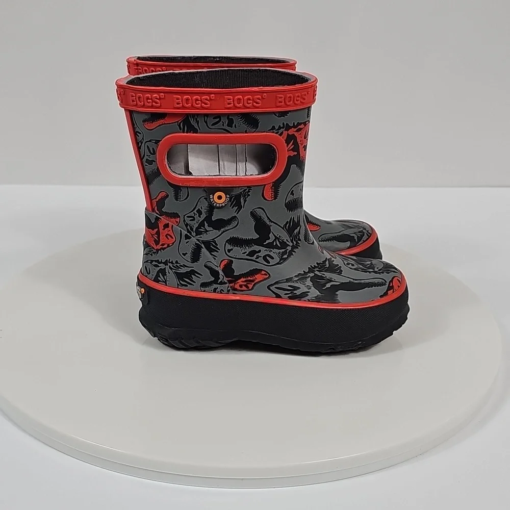 NIB Bogs Kids Skipper Cool Dino Rain Boots Size 5 Red Gray Waterproof Outdoor